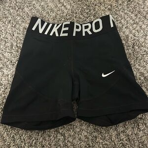 XS Nike pros